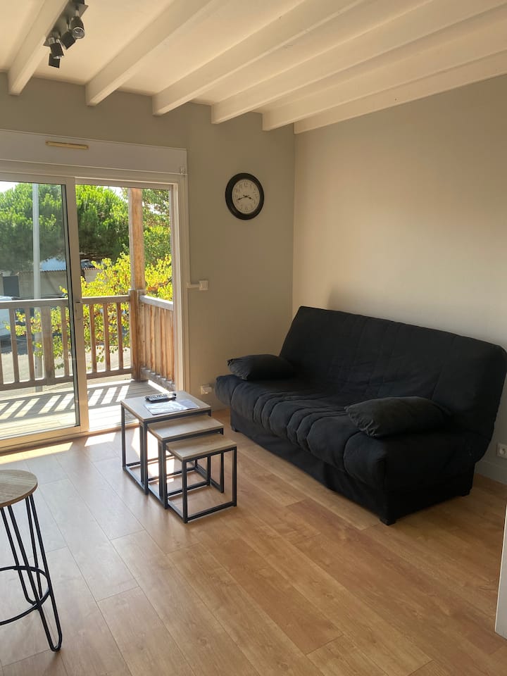 Appartement Rénové, Proche Bord De Mer - La Rochelle