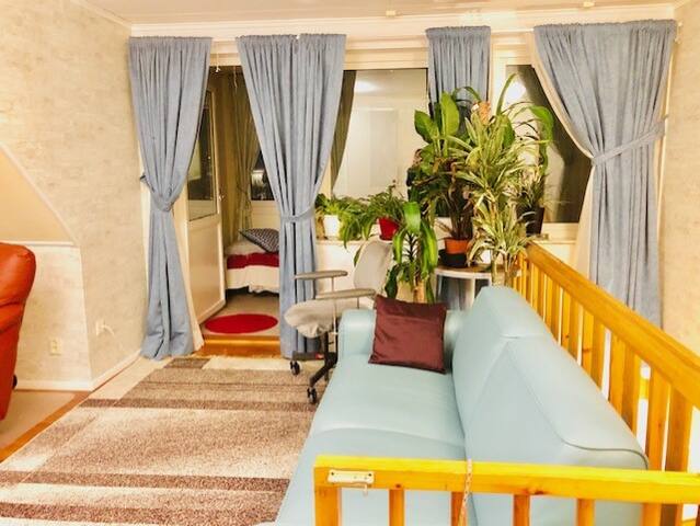 Ikea & centre, 5 rooms 120m2. Private entrance