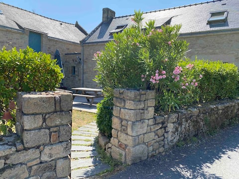 The Ria on foot from the door. Wood-burning stove