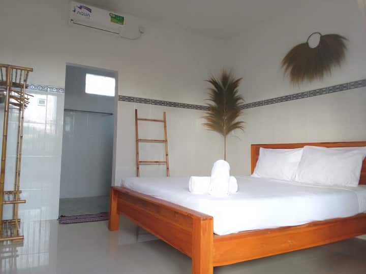 Private room 3 in echo beach By.SDM Management Guesthouses for Rent