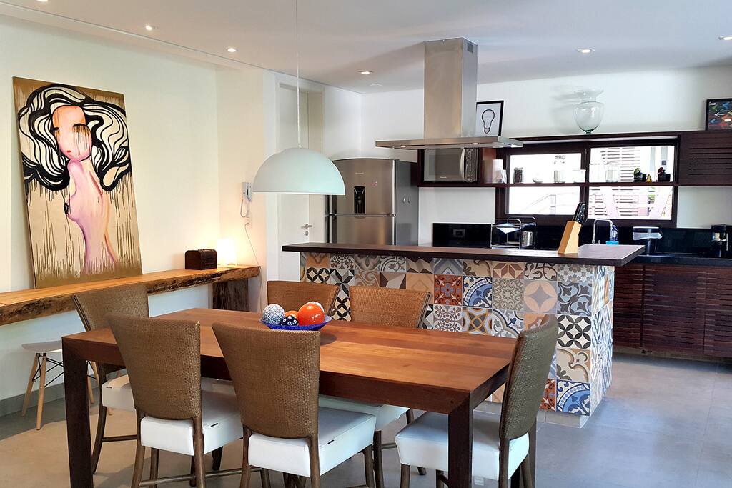 Sala de jantar e Ilha Gourmet.