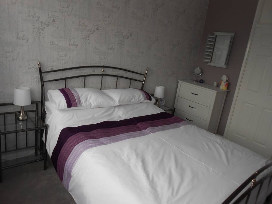 The room has a built-in wardrobe & chest of drawers available for your use.