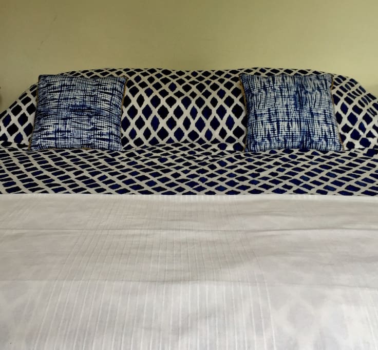The bedroom at sous le soleil gascon chambre d’hôte in Poudenas