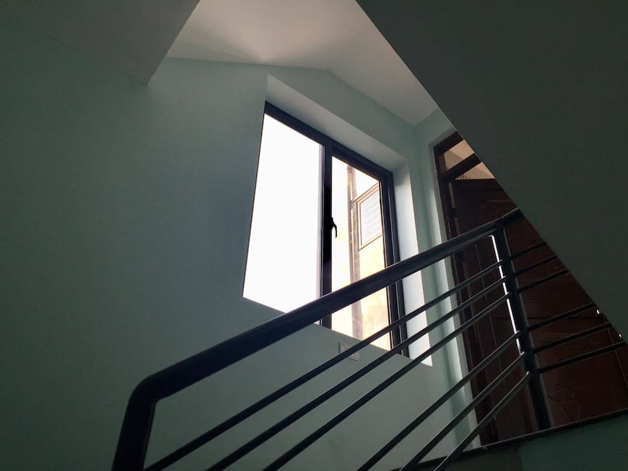 staircase lead to 4th floor apartment