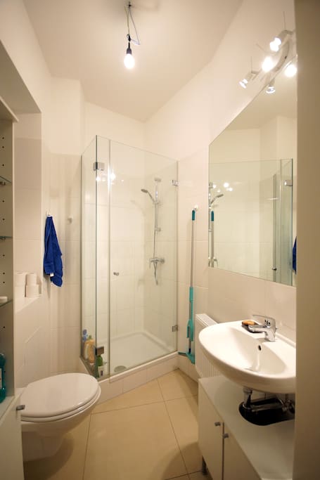 Bathroom No.2 with shower