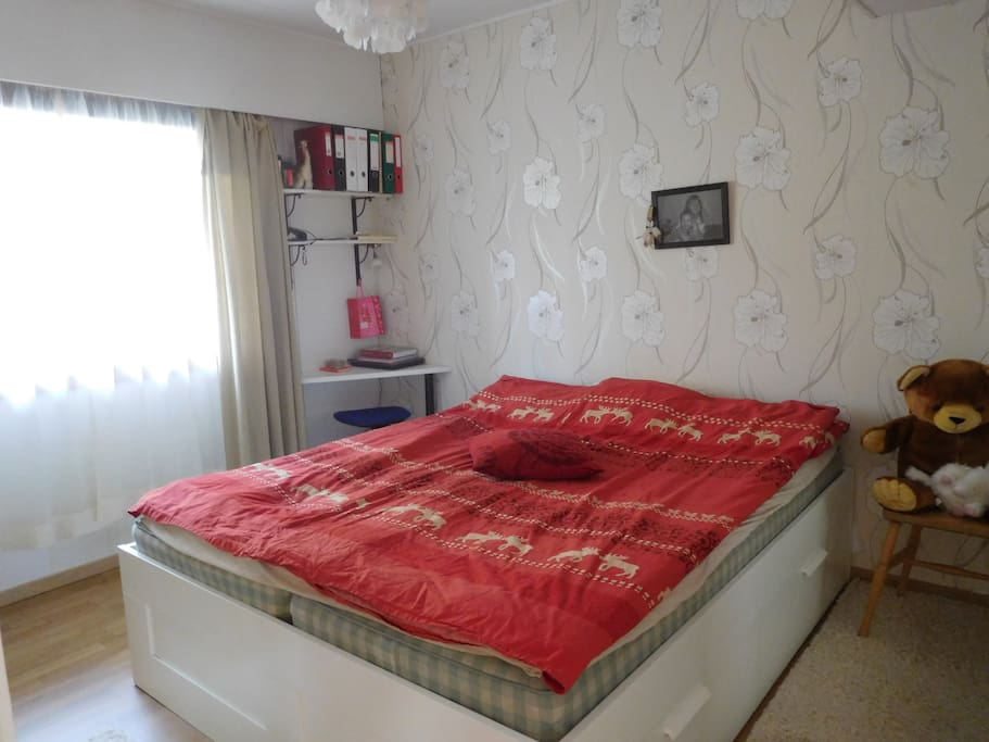 Bedroom with double bed