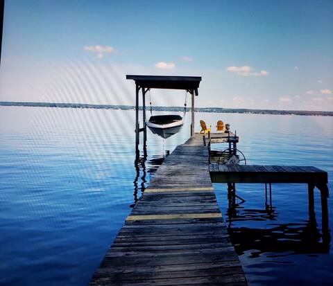 The Willow Haus: Seneca Lake Wine Trail w/ Hot Tub