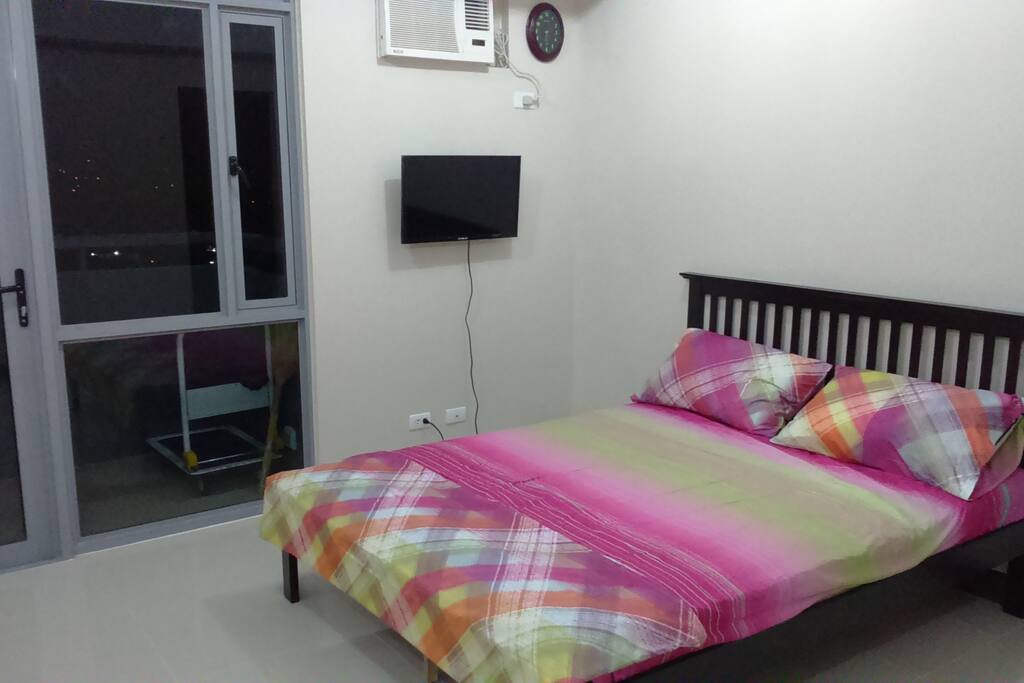 CONDO for RENT at CENTER, CUBAO, Q.C. Condominiums for Rent