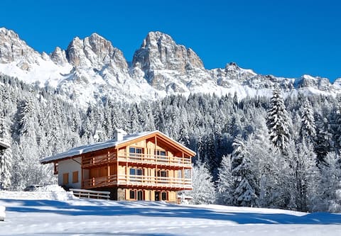 Annuncio Airbnb popolare: Tabià sui Prati di Valt, two-room apartment a Falcade