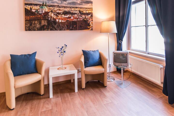 4 Bedrooms Comfortable Apartment in the Center gallery image 4