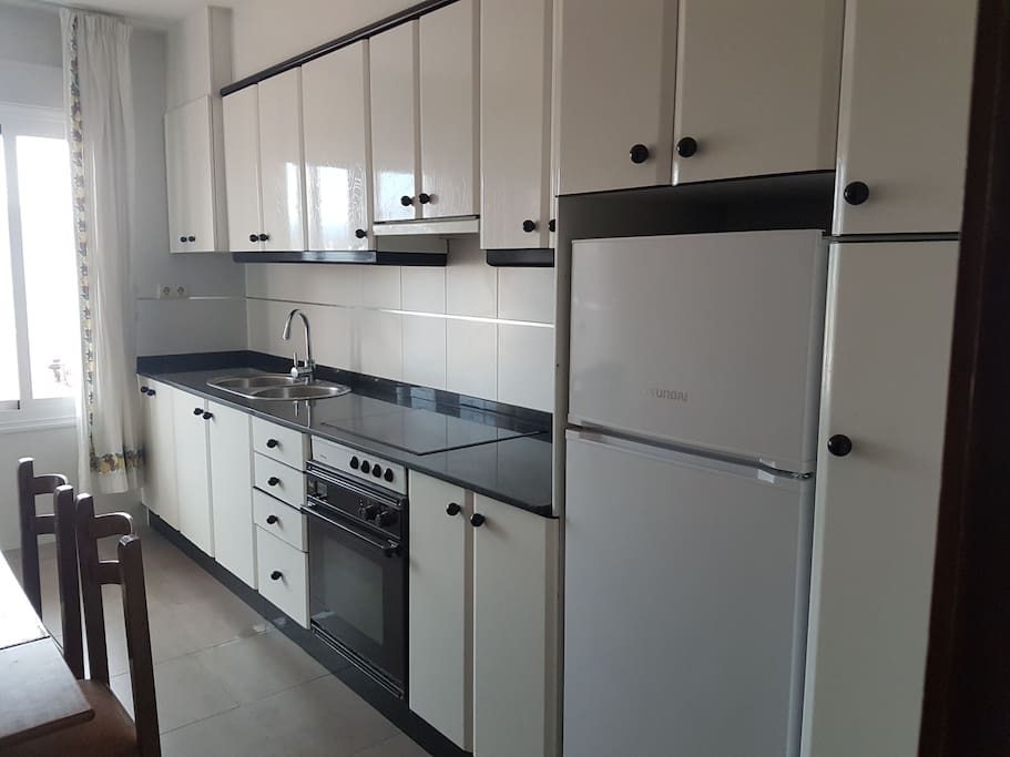 cocina con terraza y fabulosas vistas de la ciudad