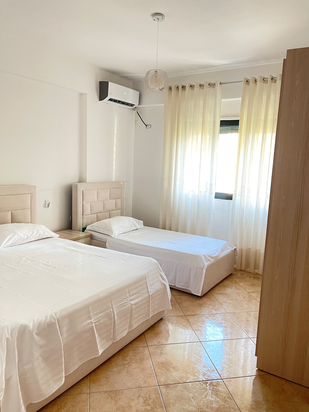 غرفة النوم 2