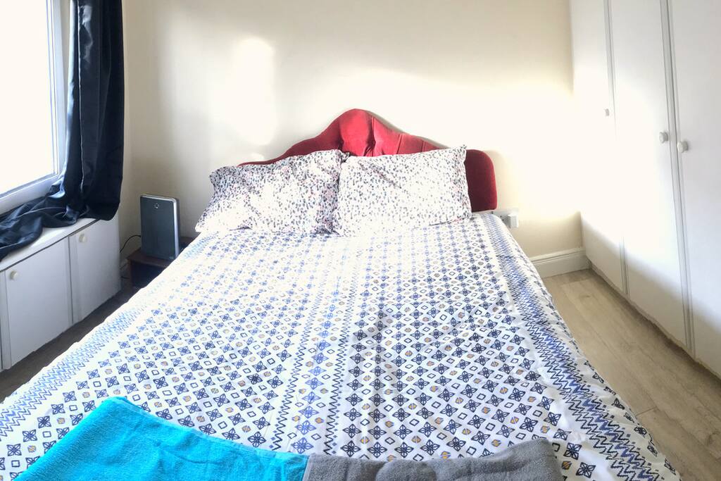 Bedroom_