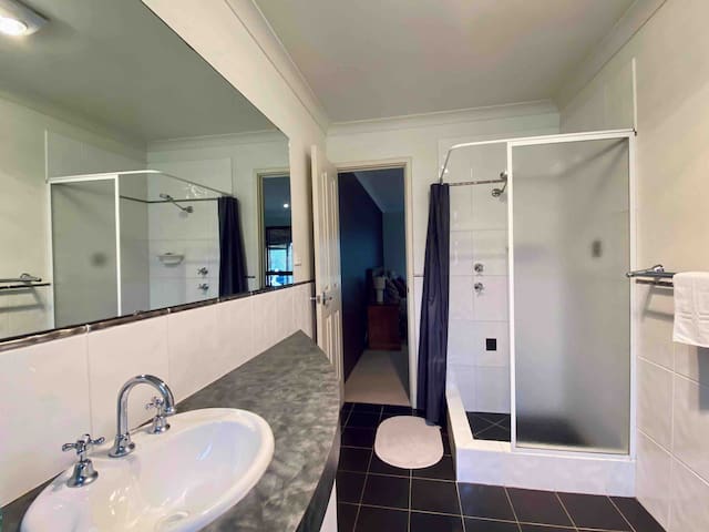 Yallingup ‘La Block’ gallery image 3