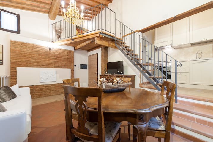 Chic Florence-CACCINI