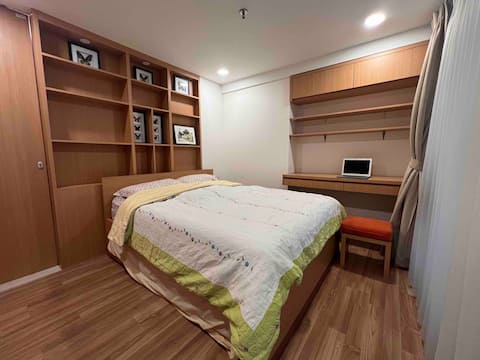 Landmark Residence 1 BR Cozy Apartment