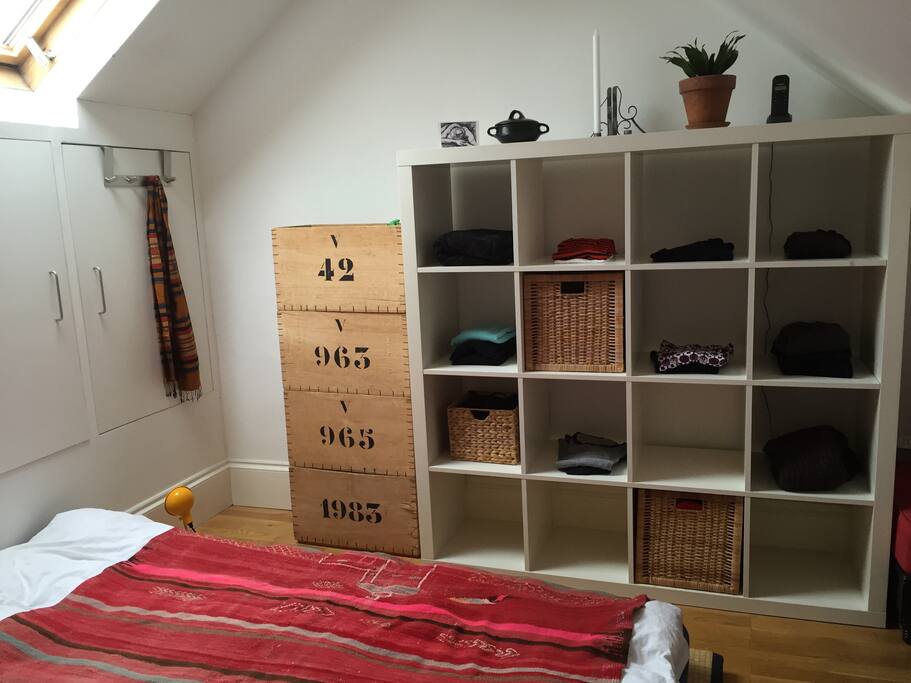 Master bedroom (2nd floor)