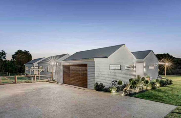 Grasslands Estate gallery image 3