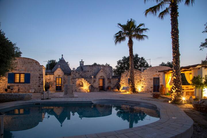 Luxury Borgo del Trullo Magno gallery image 3