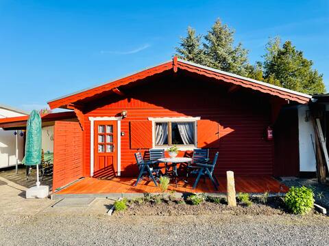 Beliebte Airbnb-Anzeige: Grandma's wooden house in Nienhagen in Nienhagen