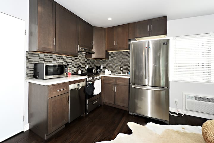 Amazing Beach Single with Sweeping Views-C11