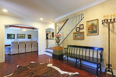 Popular Airbnb listing: Malibu Canyon Beautiful English Country Retreat in Unincorporated Santa Monica Mountains