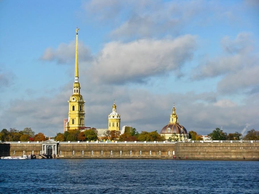 12 minutes to Peter and Paul Fortress
