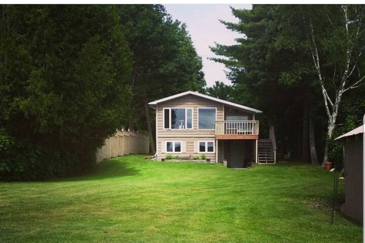 Airbnb Paradise Vacation Rentals Places To Stay Michigan