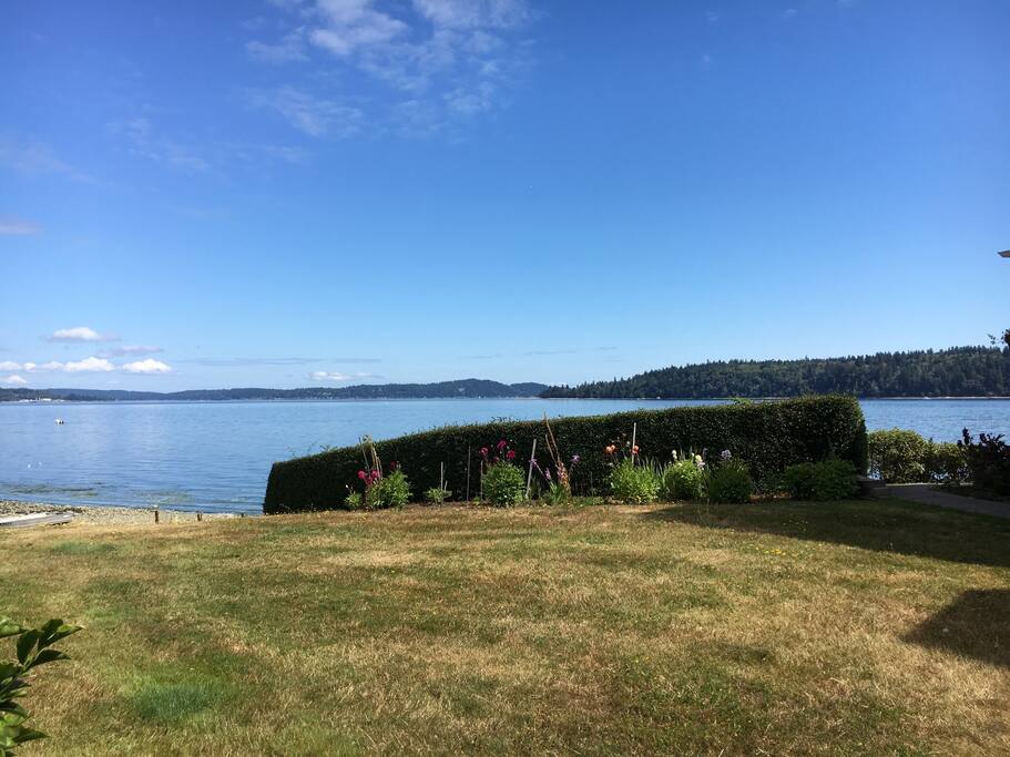 Looking north across Yukon Harbor towards Blake Island