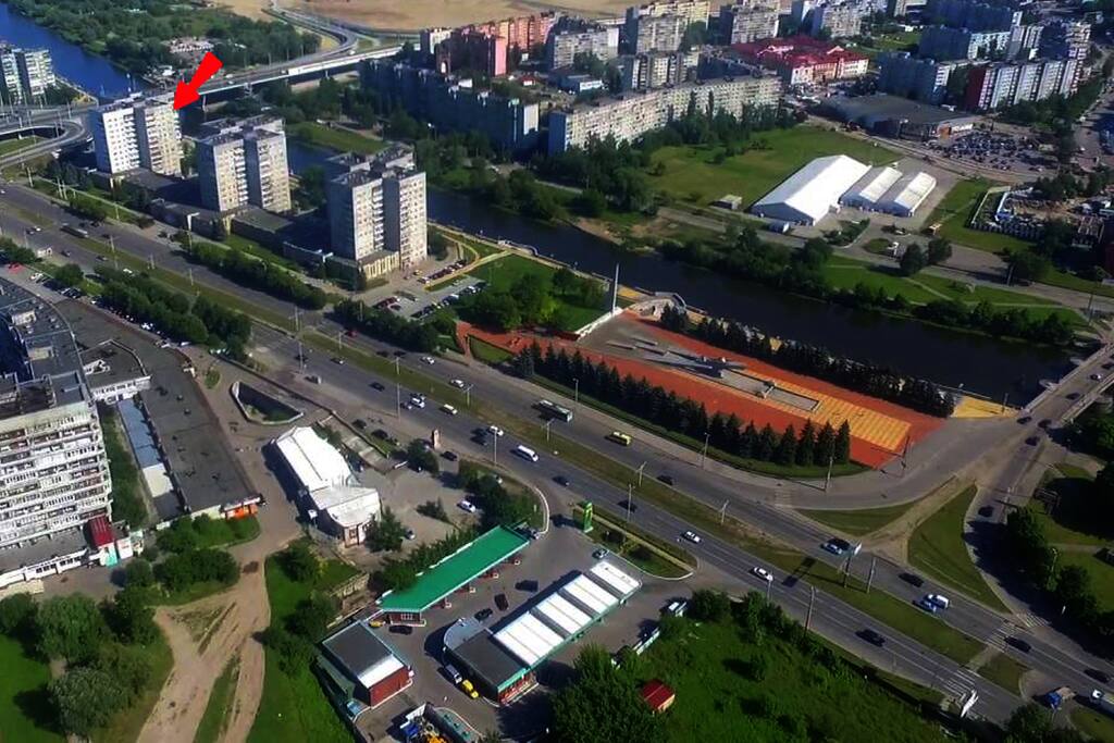 Вид здания и окрестностей сверху