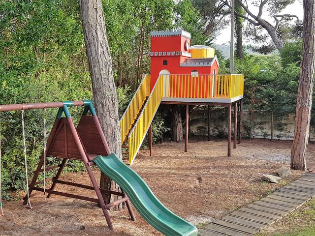 Yellow House-Relax for big families gallery image 3