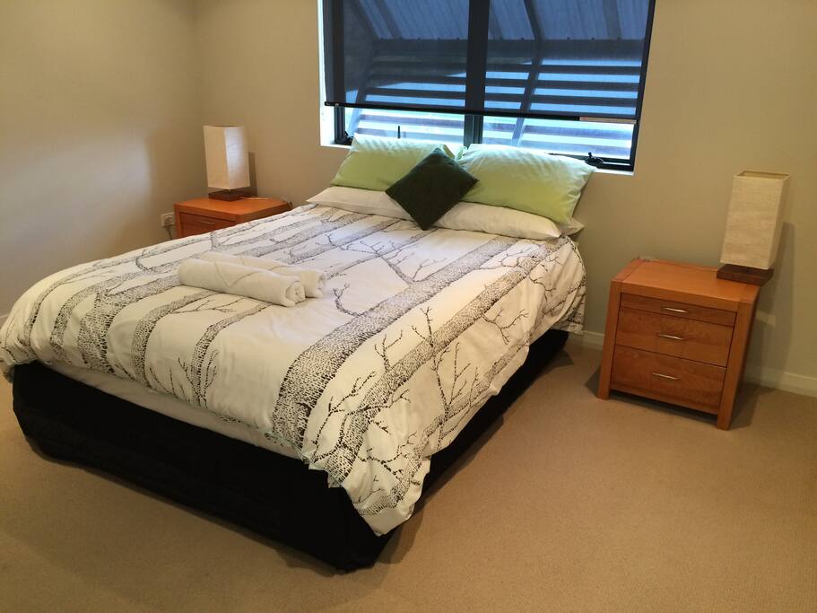 Main/en-suite bedroom