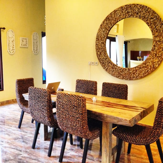 Common living/eating area