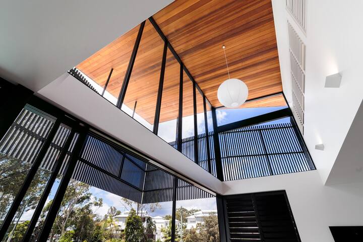 Luxury Resort living without the resort crowds gallery image 3