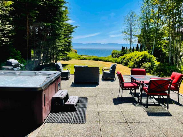 Points West OceanfrontResort 3bed OceanPoint House gallery image 3