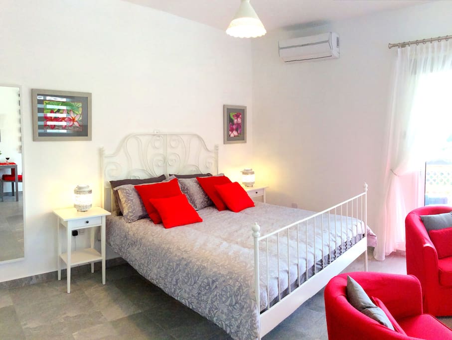 Large King Size Bed with extra comfort matress