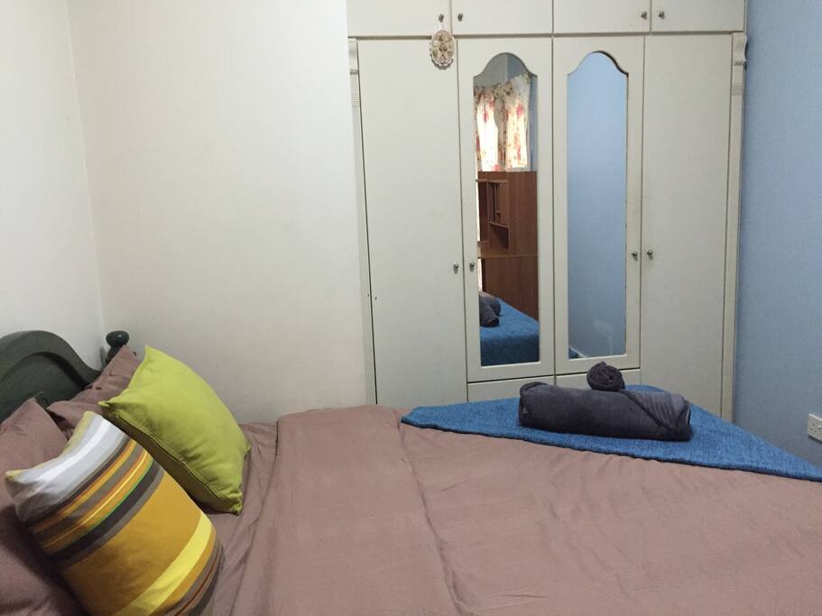 Bedroom Amenities : queen bed#4 pillow#comforter#air conditioning #spacious wardrobe
