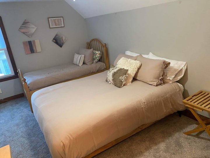 Top 10 Airbnb Vacation Rentals In East Aurora, New York Trip101