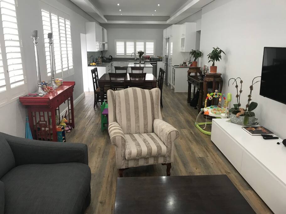 Lounge, Dining Room and Kitchen