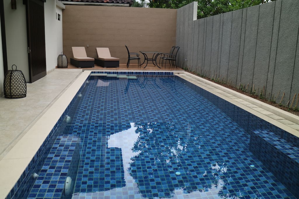 Private Pool with Sun Loungers & Outdoor Table