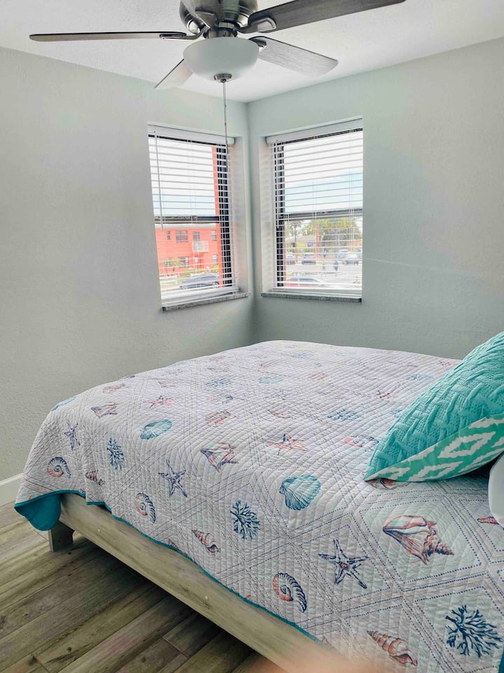 ლამაზი და ნათელი