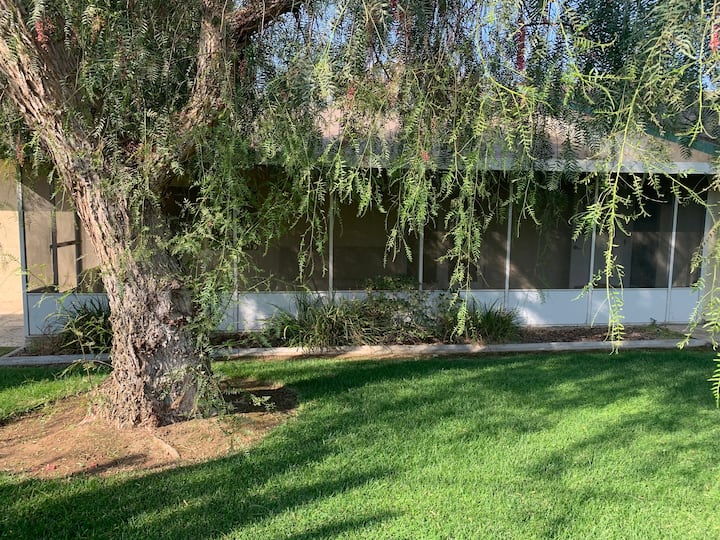 Private Guest House - Bakersfield, CA