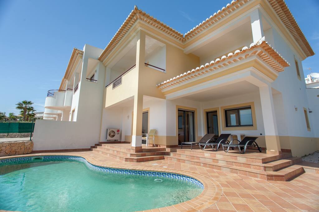 Private pool