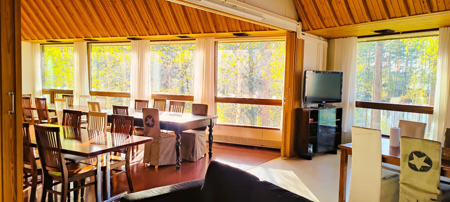 Relaxing 1-bedroom With Lounging 3