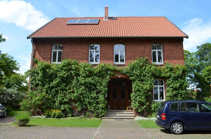 Airbnb Hotteln Vacation Rentals Places To Stay Lower