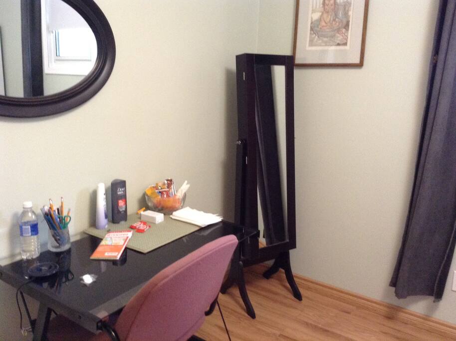 computer desk
