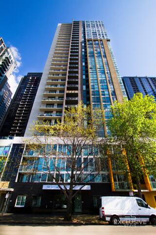 Exclusive Stays – The Sentinel (3b) gallery image 4