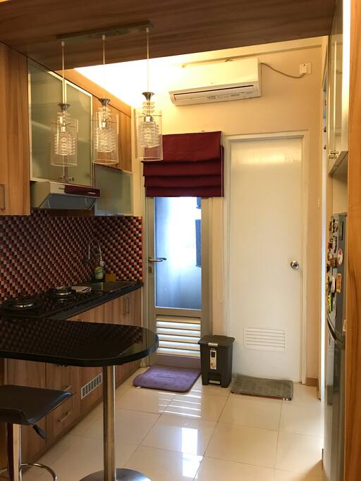 Kitchen with dining’s table