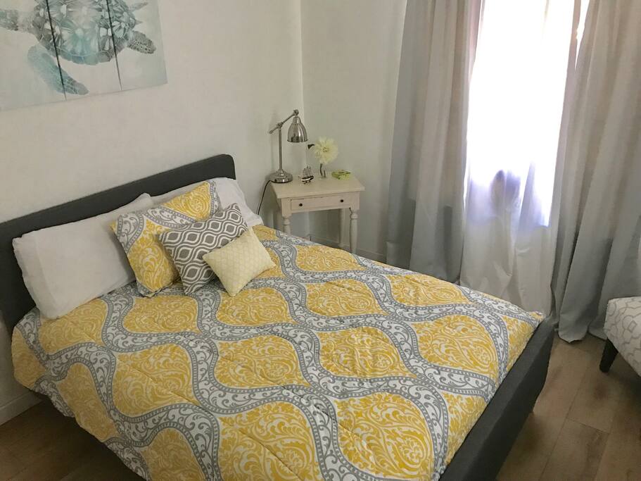 Queen bedroom