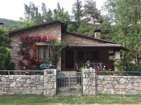CHALET EN SETCASES!! A 15KM DE PISTAS D'ESQUIAR!!!